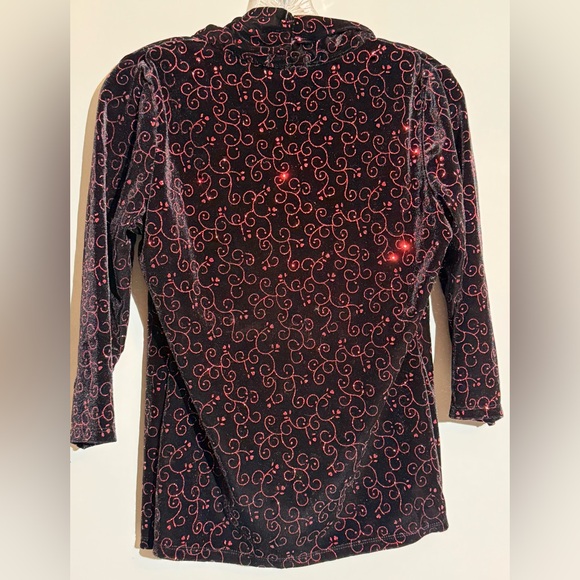 Notations Black and Red Sparkly top Size PM - Picture 5 of 16